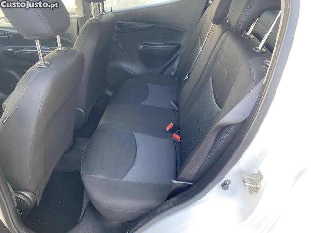 Opel Karl 1.0 Rocks 5P — fotografia 7