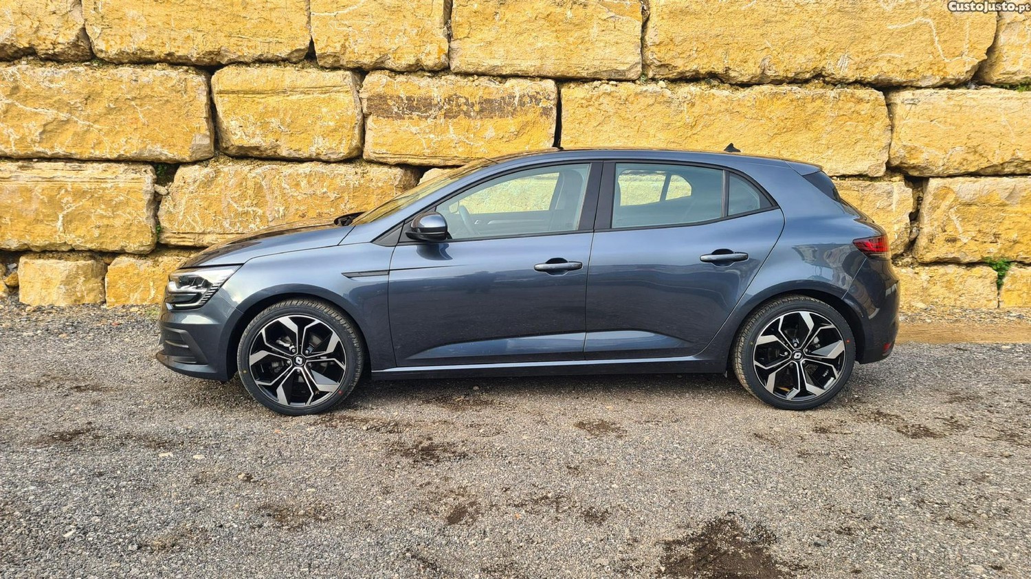 Renault Mégane 1.5 Blue dCi Intens EDC - 22 — photo 3