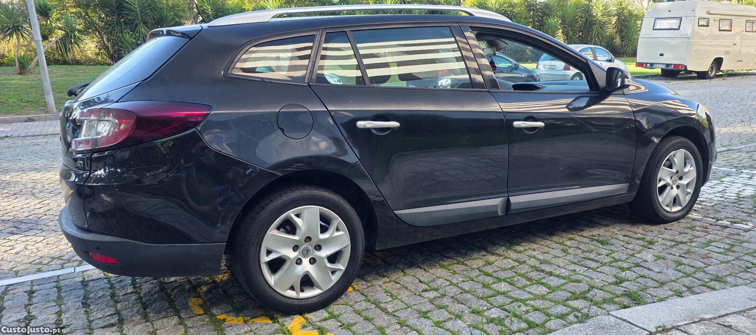 Renault Mégane 1.5 dci 90 cv — fotografia 10