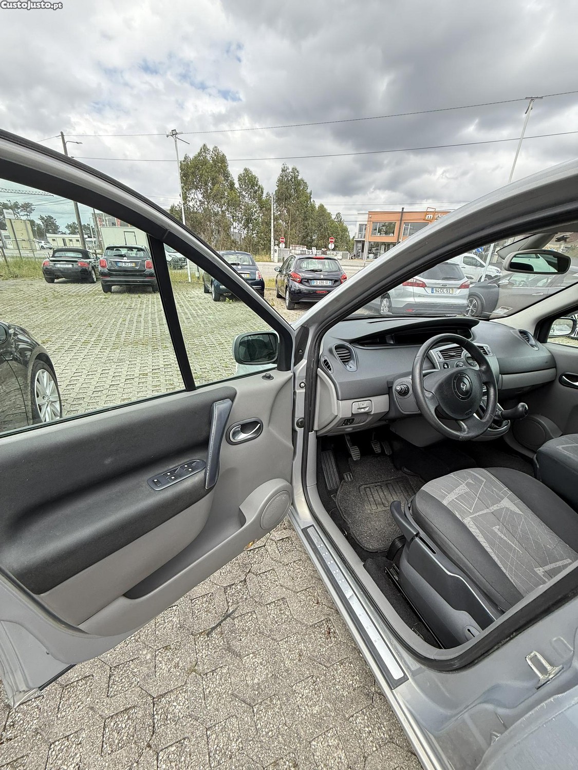 Renault Scénic 1.5 dCi de 2004 — fotografia 12
