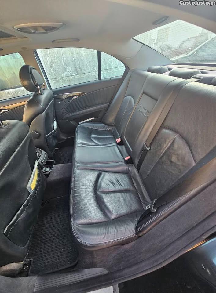 Mercedes-Benz E 220 CDi Avantgarde - AVARIA RADIADOR DA CAIXA DE VELOCIDADES — photo 5