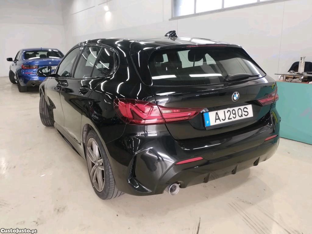 BMW 116 d Corporate Edition M — fotografia 25