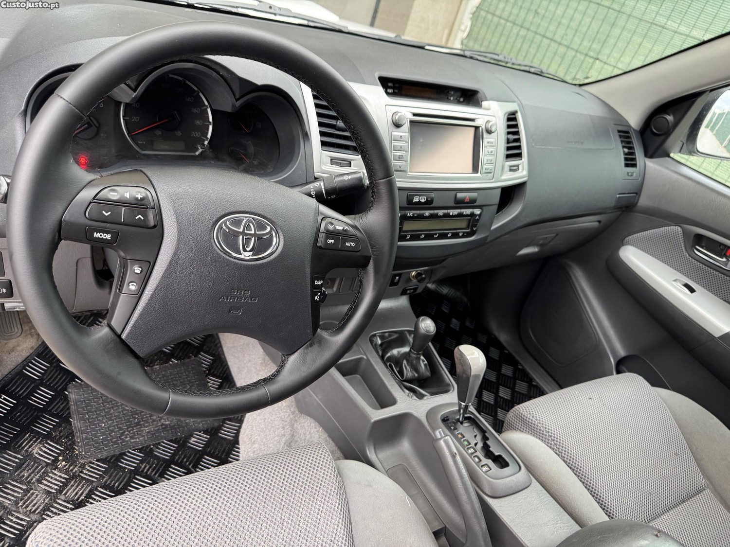 Toyota Hilux 3.0 D4D — fotografia 3