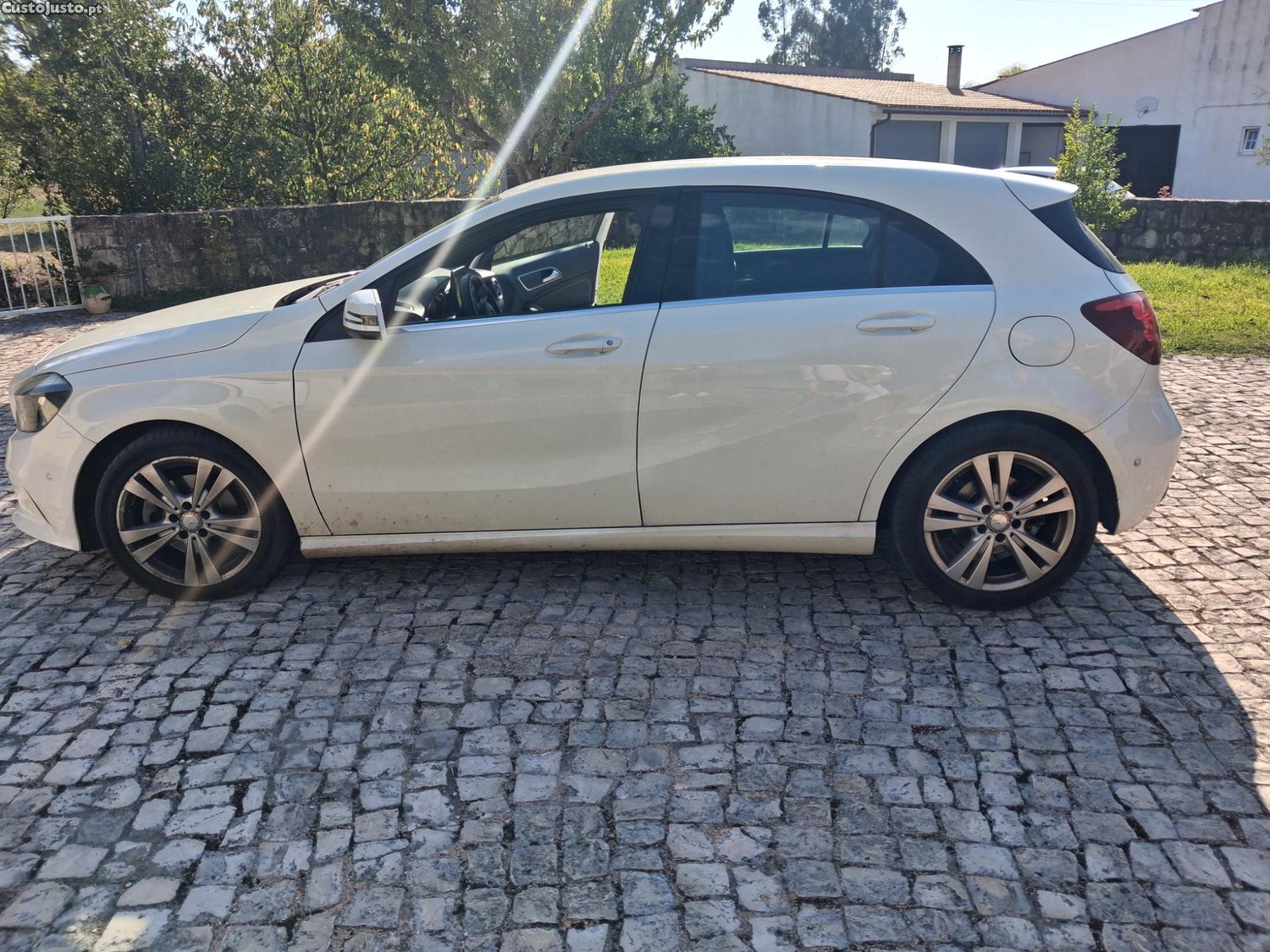 Mercedes-Benz A 200 Urban line só 50 mil klm automático - 16 foto 2
