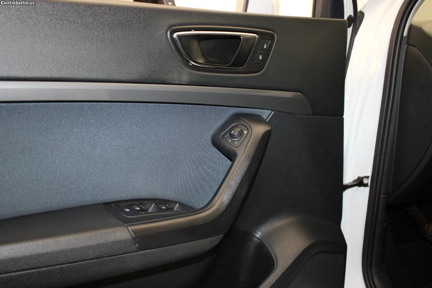 SEAT Ateca 1.6 TDI STYLE — fotografia 9