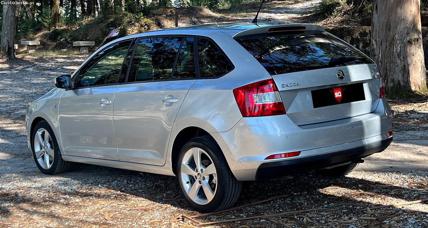 Skoda Rapid Spaceback 1.6 TDi Elegance — photo 4