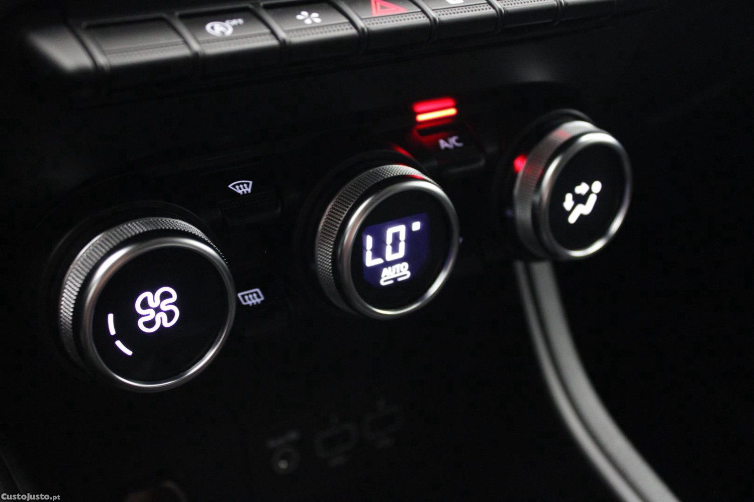 Renault Captur 1.0 TCE TECHNO — fotografia 18