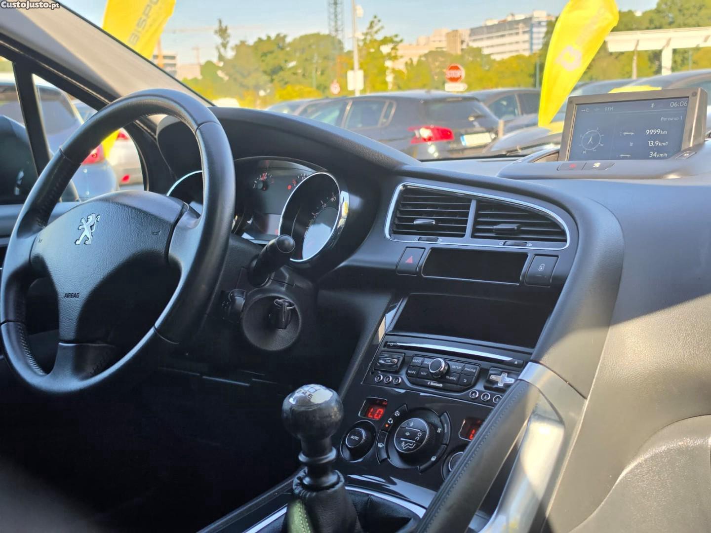 Peugeot 3008 1.6 BlueHDi Allure — fotografia 6