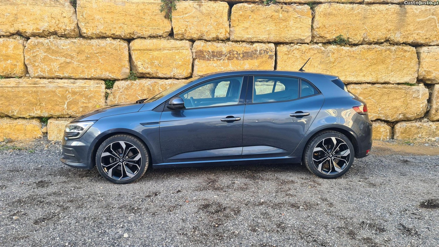 Renault Mégane 1.5 Blue dCi Intens EDC - 22 — photo 3
