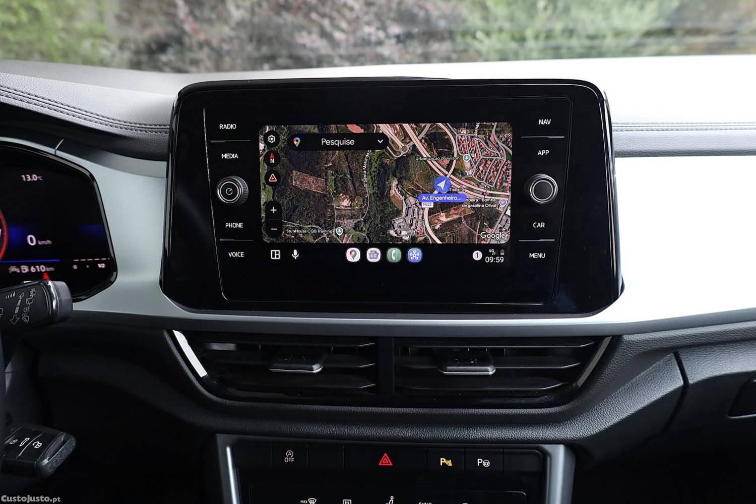 Volkswagen T-Roc 1.0 TSI Life — fotografia 7