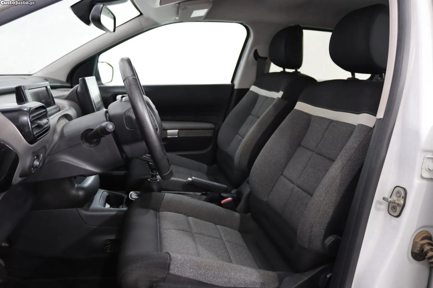 Citroën C4 1.2 PureTech Shine — fotografia 11