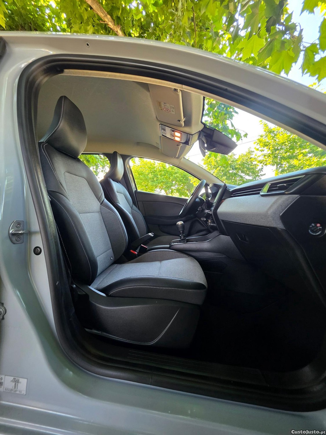 Renault Clio BLUE dCi 100 BUSINESS EDITION — fotografia 4