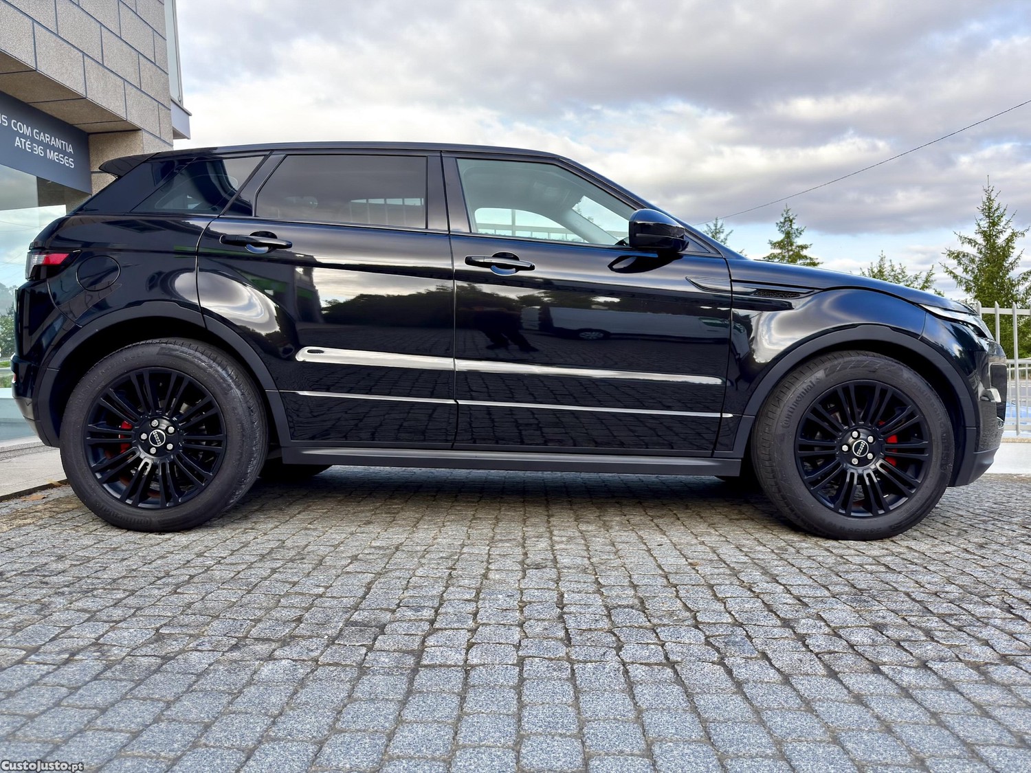 Land Rover Range Rover Evoque 2.2D eD4 Prestige — photo 2