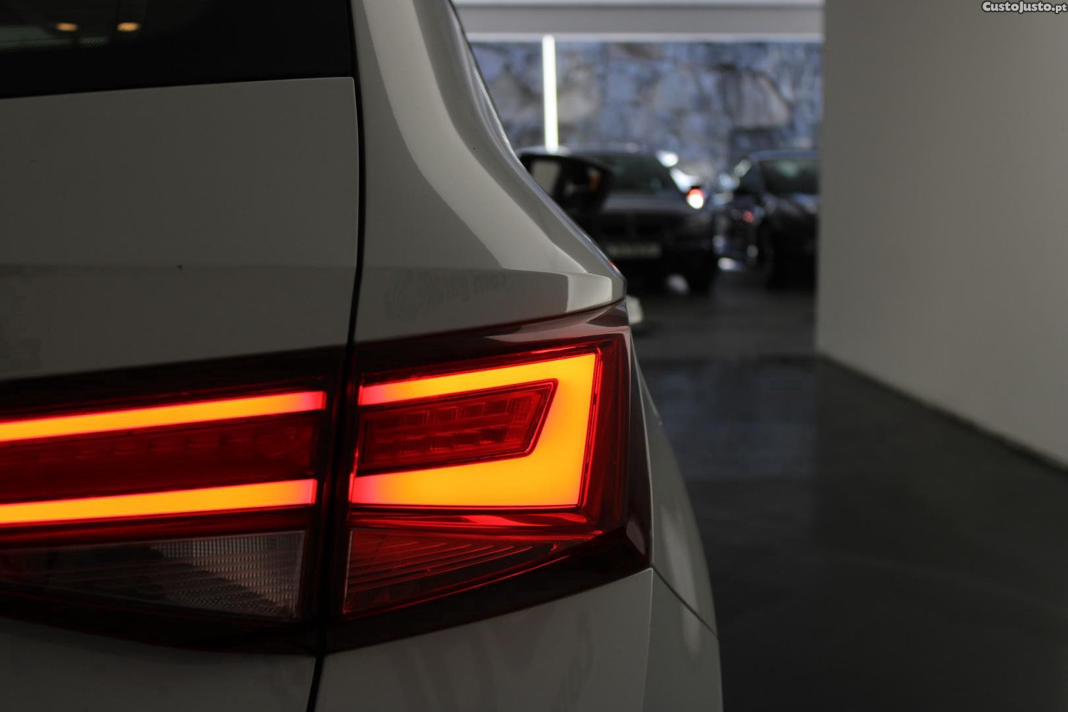 SEAT Ateca 1.6 TDI STYLE — fotografia 2