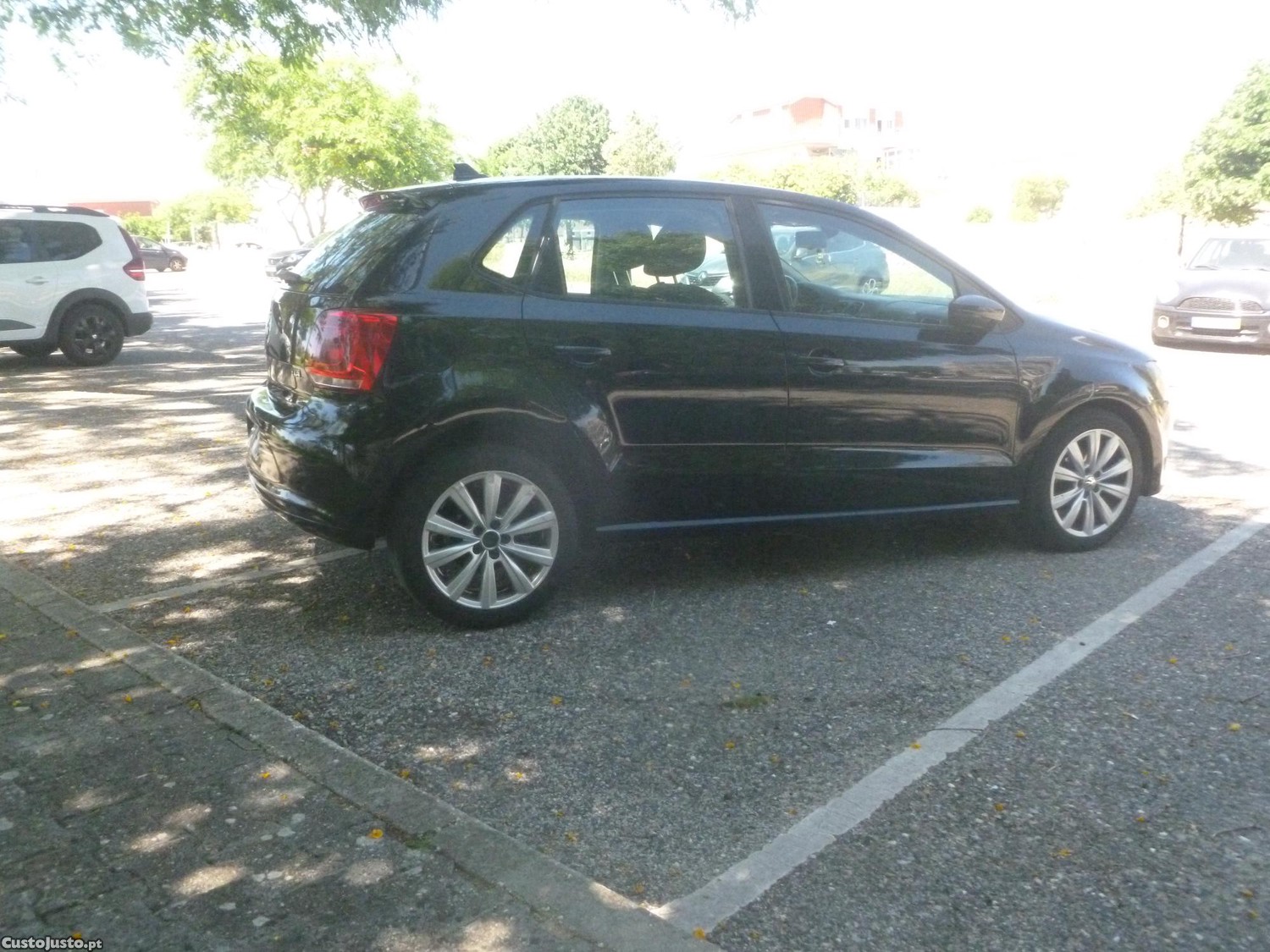 Volkswagen Polo 1.6 TDI Highline — fotografia 16