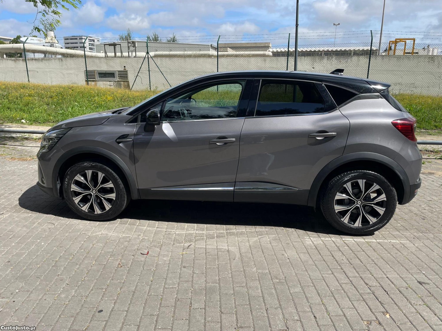 Renault Captur 1.0 TCe Exclusive — fotografia 8