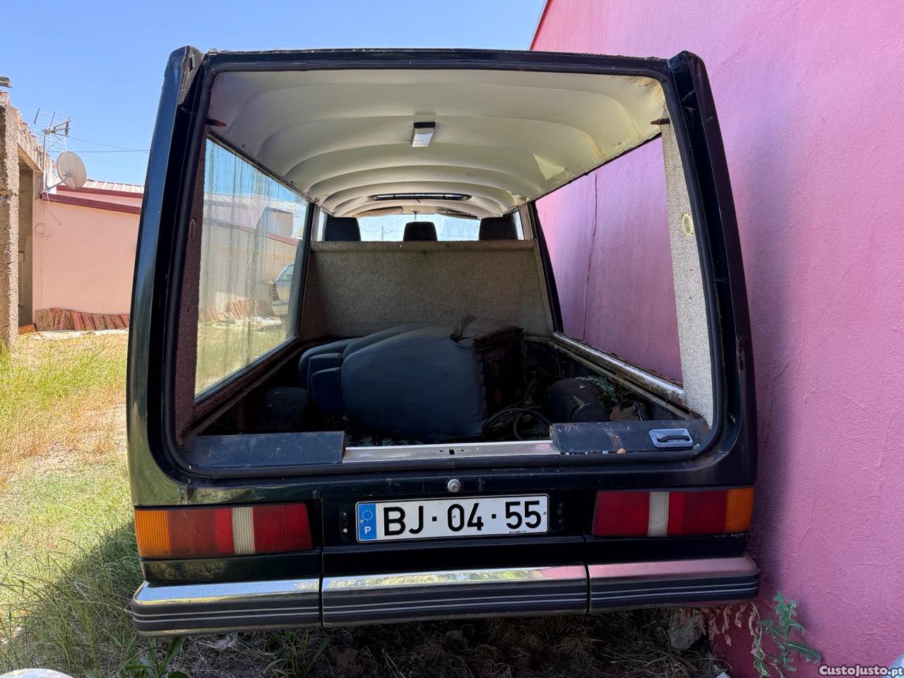 Datsun Urvan Funerária Fúnebre - 84 — photo 4
