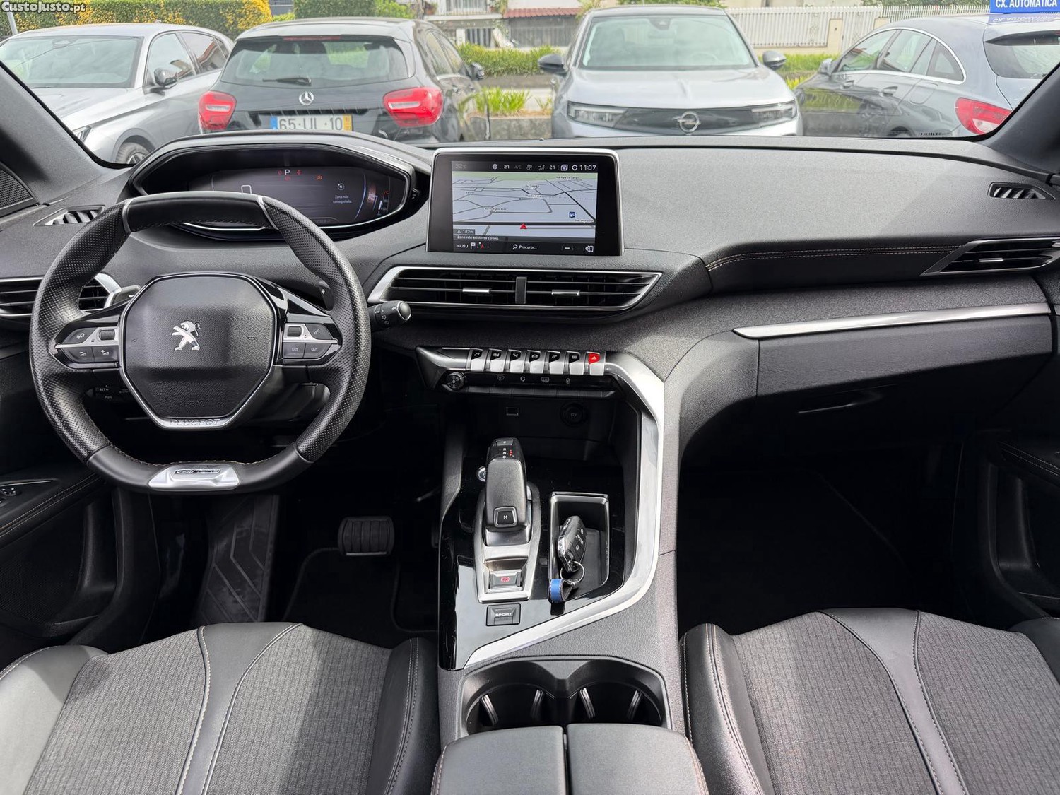 Peugeot 5008 1.5 BlueHDi GT Line J19 EAT8 — fotografia 17
