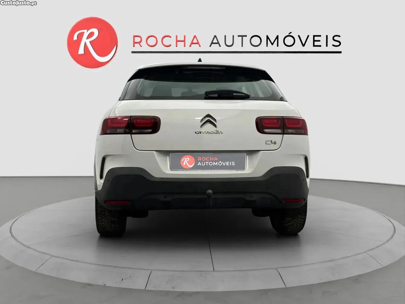 Citroën C4 1.2 PureTech Shine — fotografia 7