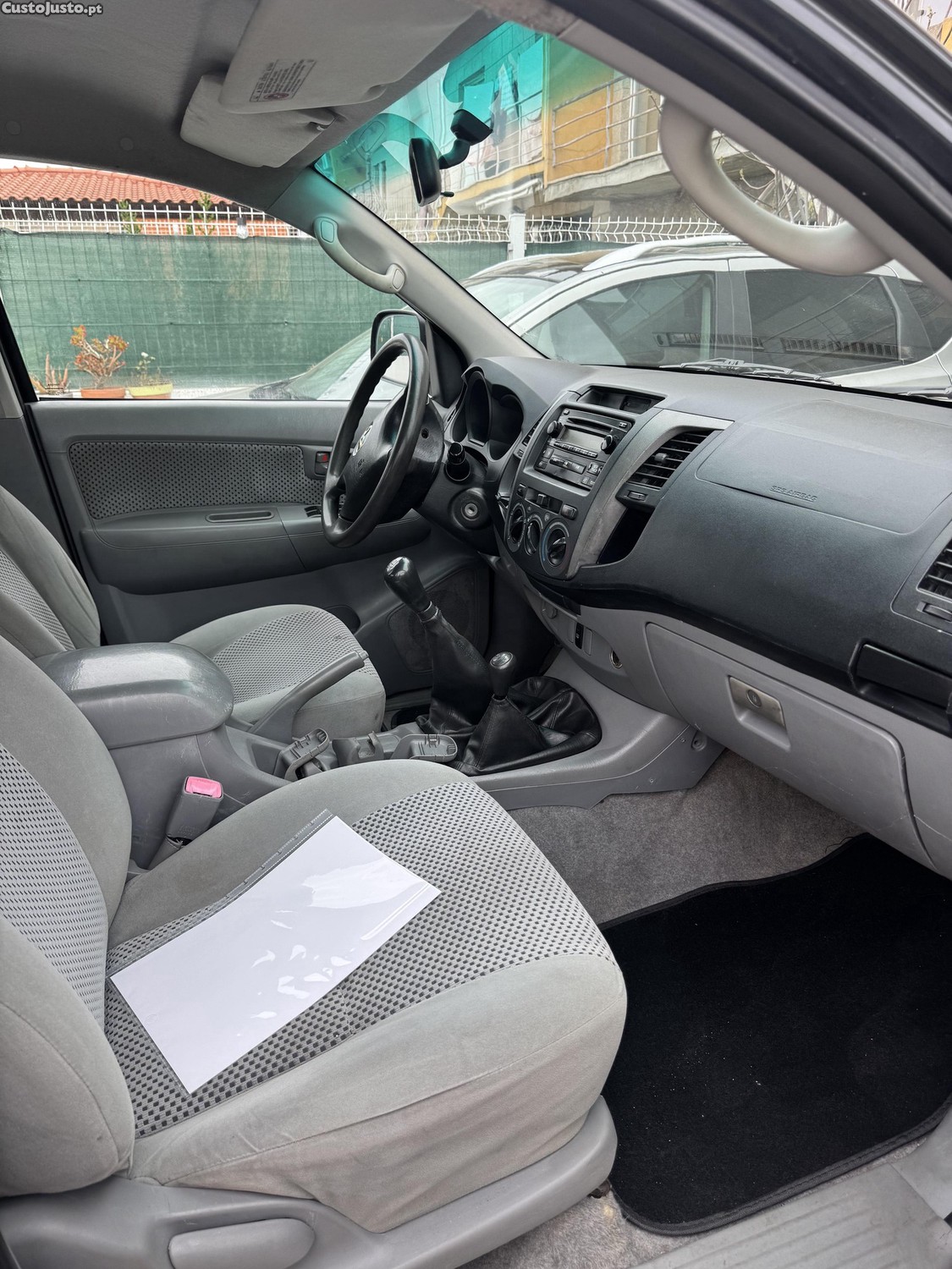 Toyota Hilux 2.5 D4D — fotografia 4