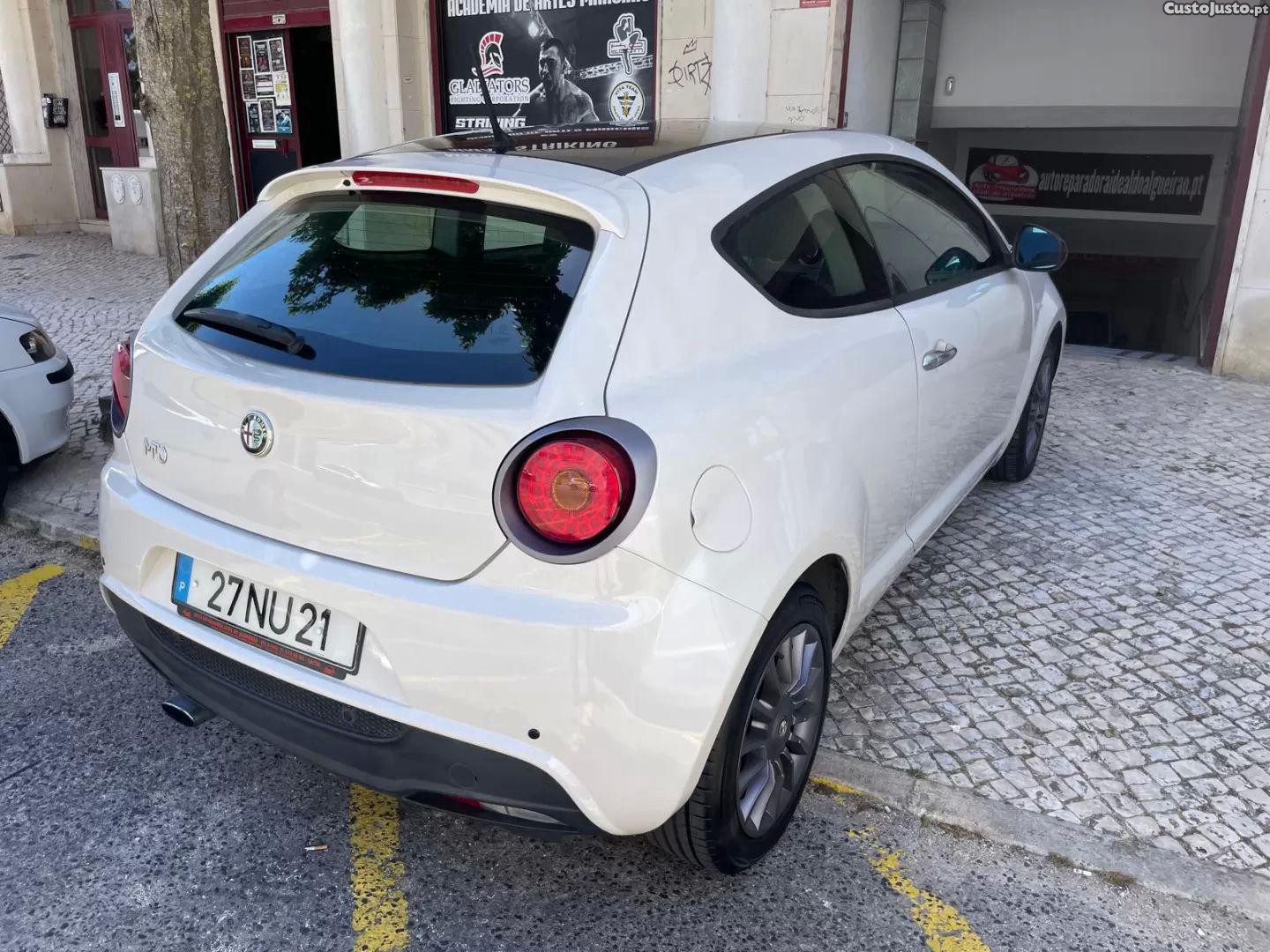 Alfa Romeo MiTo 1.3 jtdm distinctive — fotografia 10