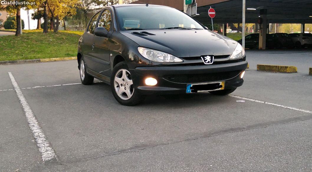 Peugeot 206 1.4 HDI - 06 foto 2