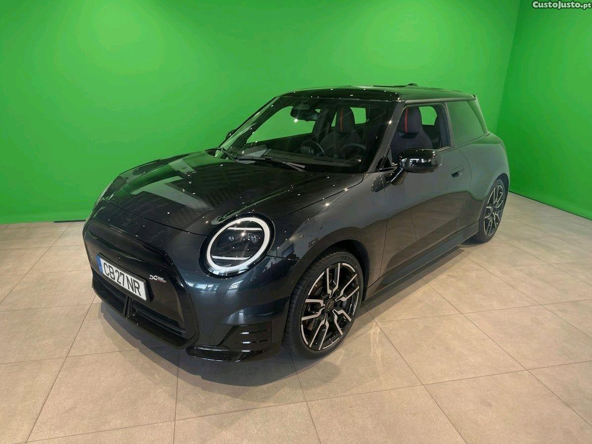 MINI Cooper JCW SE — fotografia 6