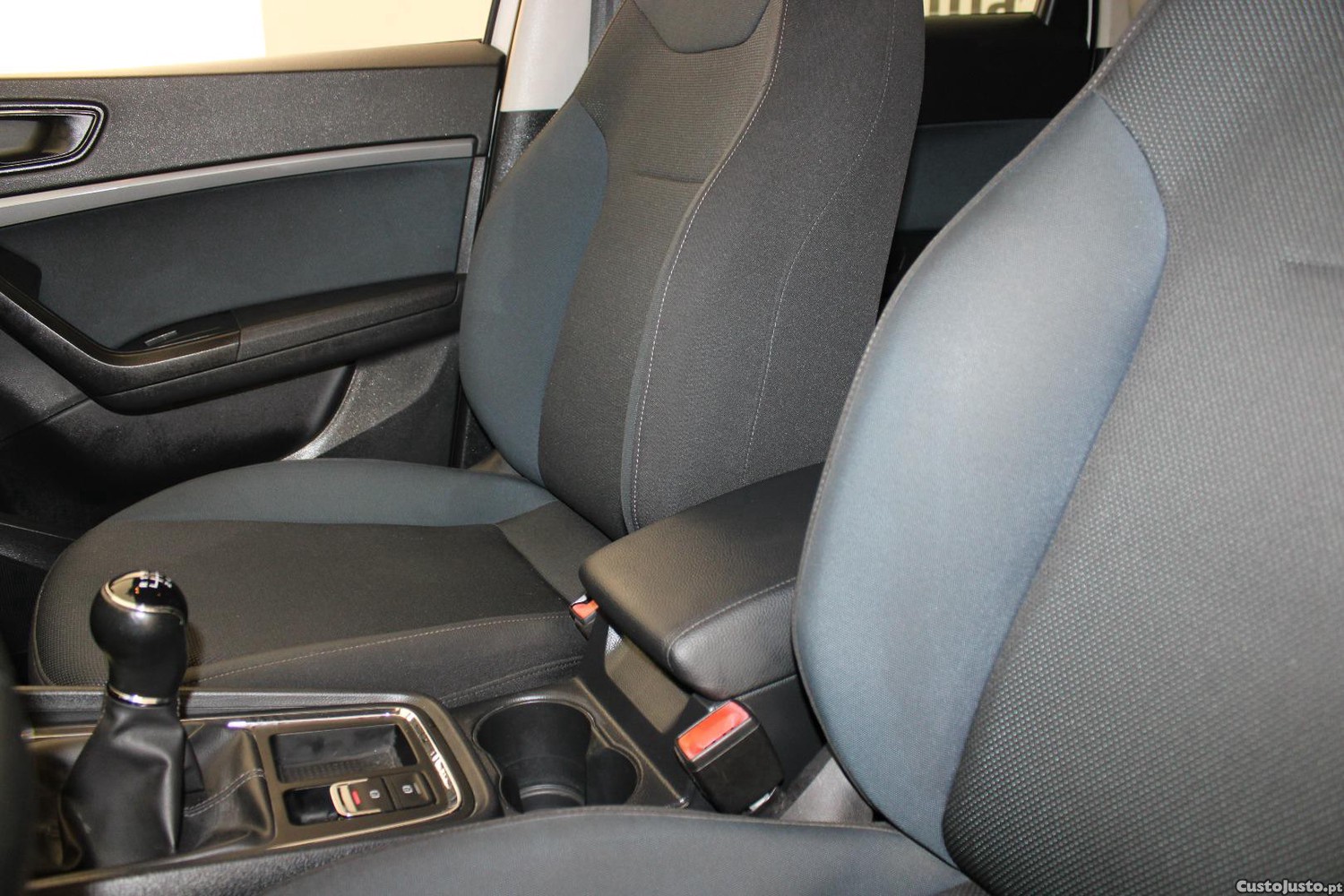 SEAT Ateca 1.6 TDI STYLE — fotografia 10