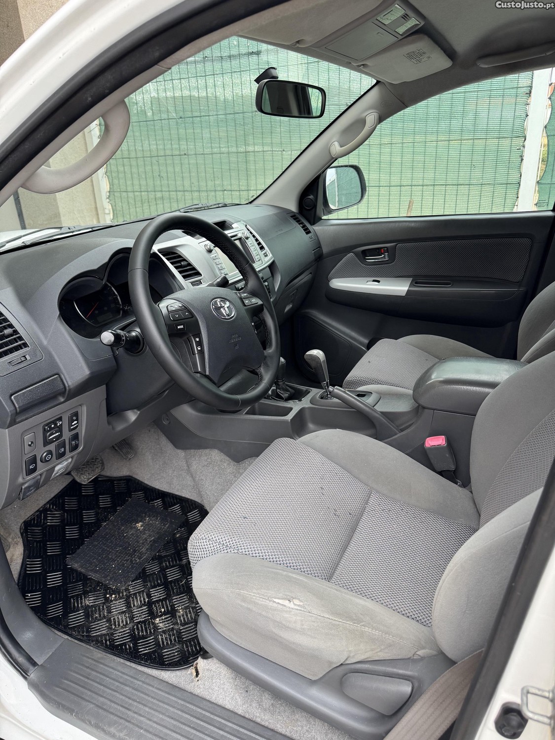 Toyota Hilux 3.0 D4D — fotografia 2