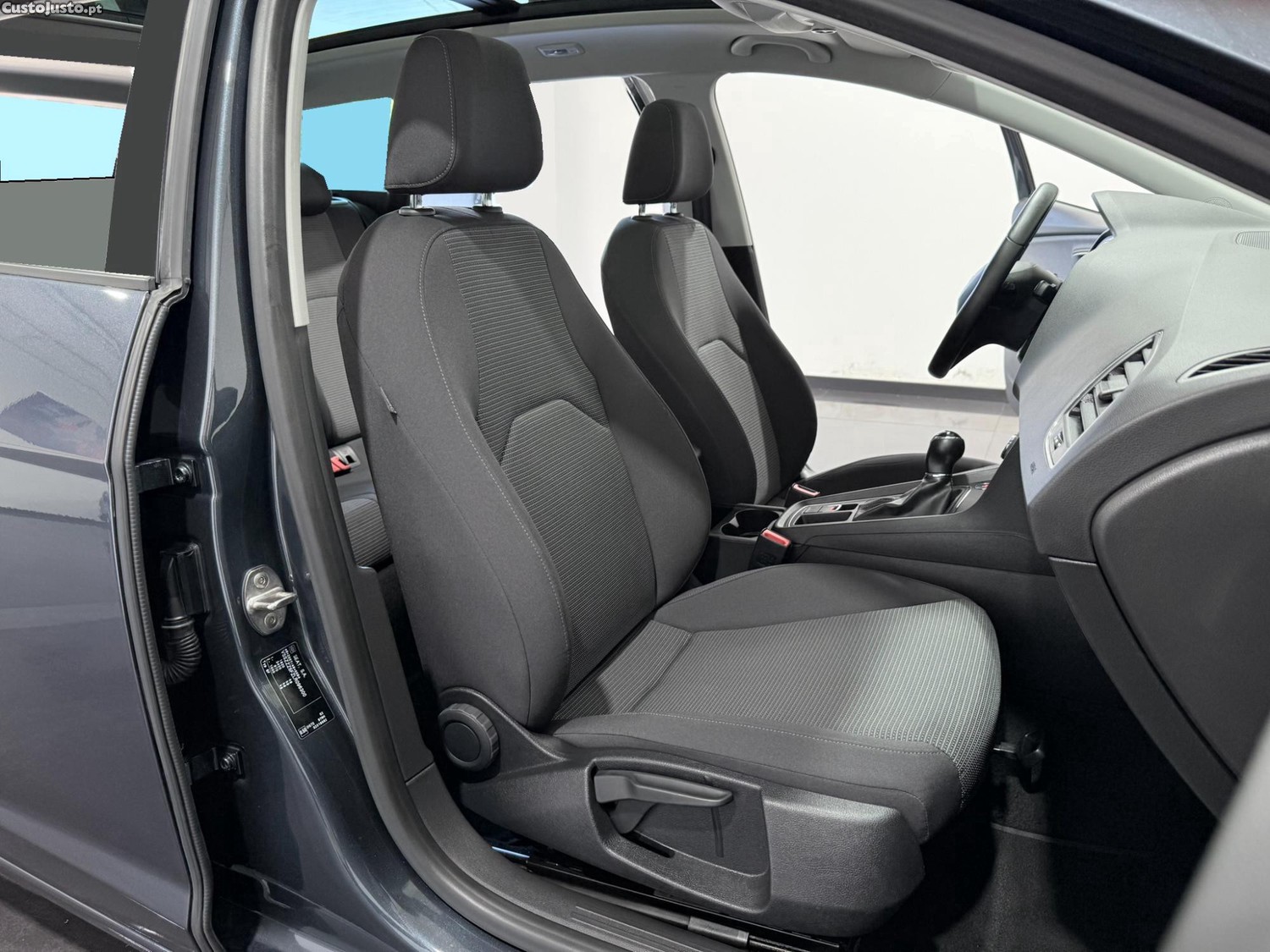 SEAT Leon ST 1.6 TDI STYLE 115CV - NACIONAL - 112180 KM — fotografia 8