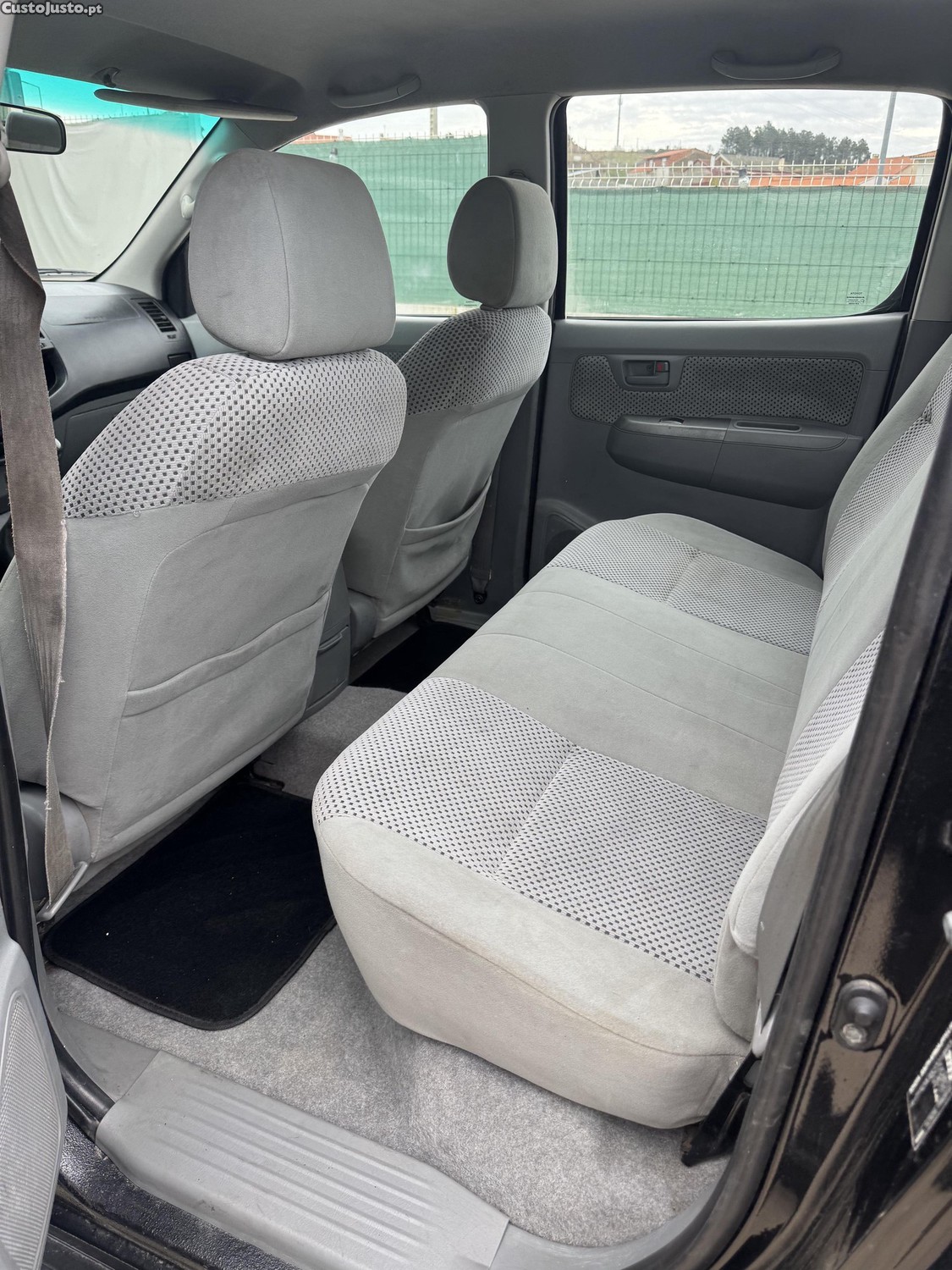 Toyota Hilux 2.5 D4D — fotografia 2