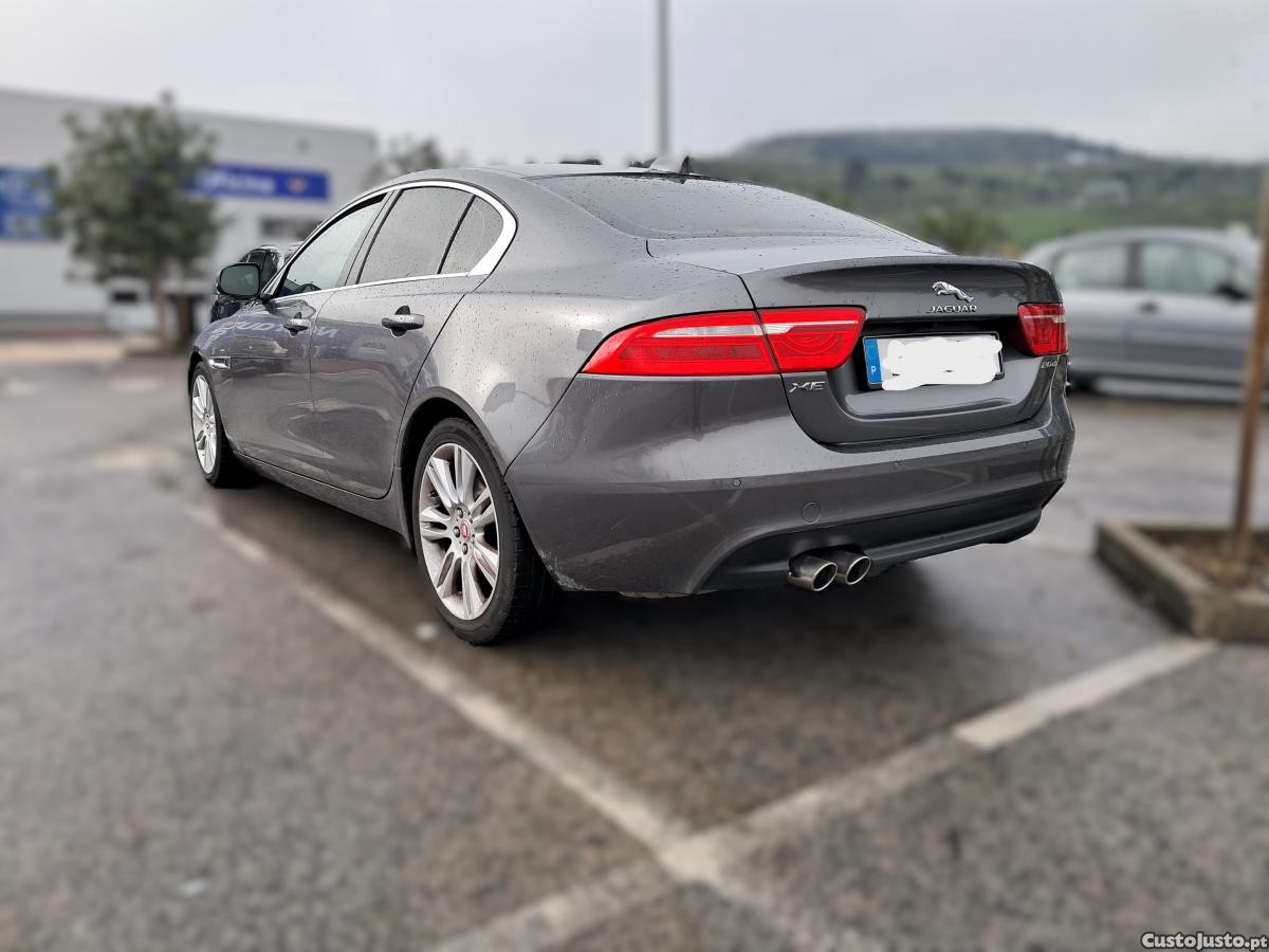 Jaguar XE 2.0 D Prestige — fotografia 6