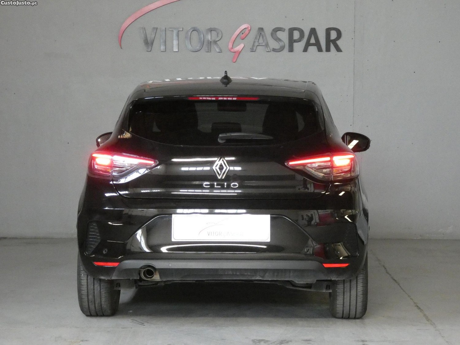 Renault Clio 1.0 TCe Limited — fotografia 17