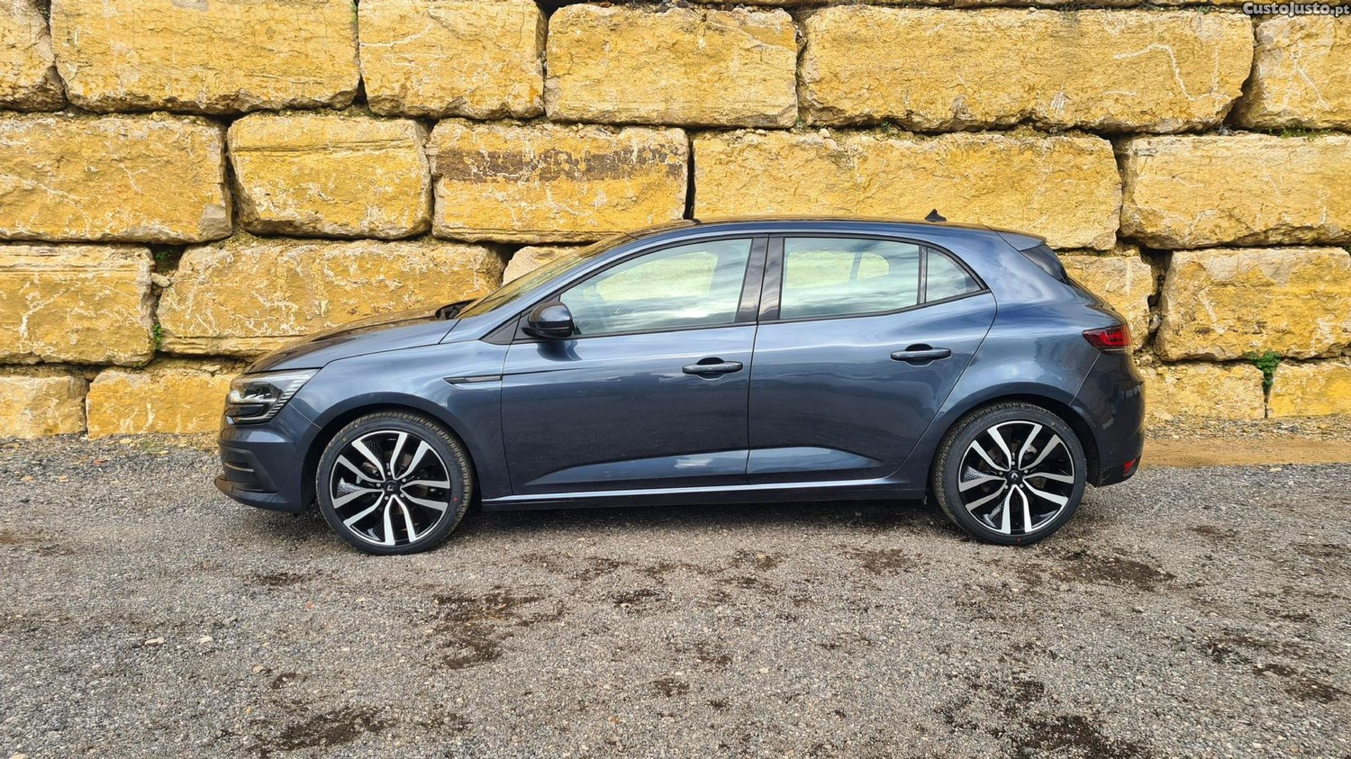 Renault Mégane 1.5 Blue dCi Intens EDC - 22 foto 3