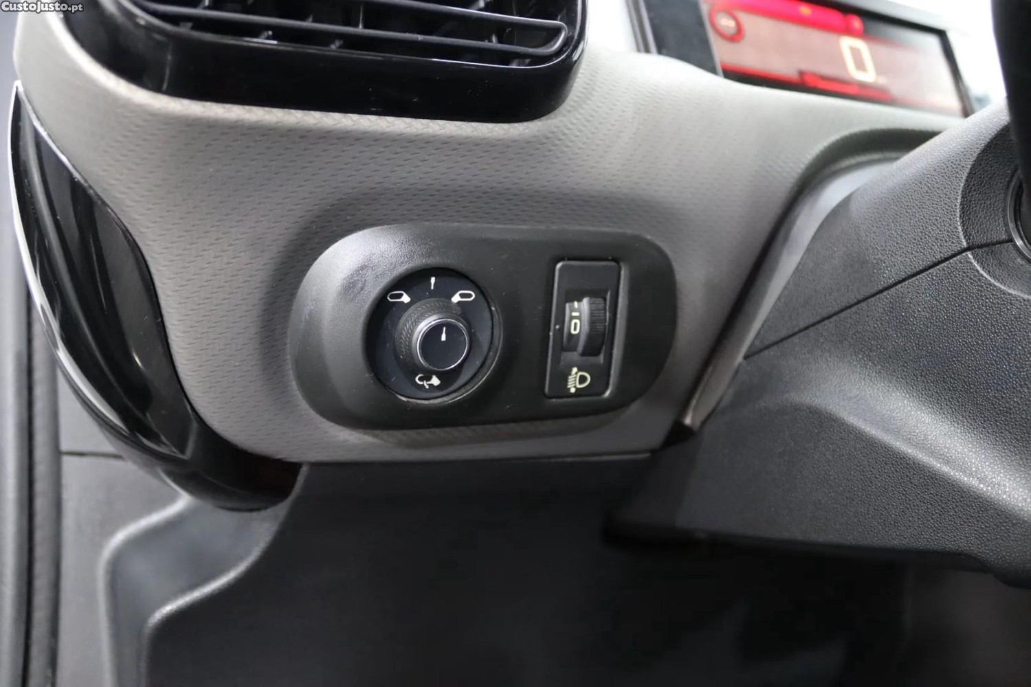 Citroën C4 1.2 PureTech Shine — fotografia 10