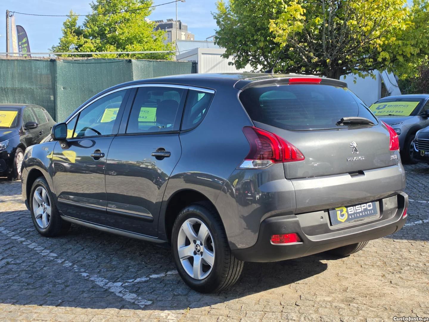 Peugeot 3008 1.6 BlueHDi Allure — fotografia 11