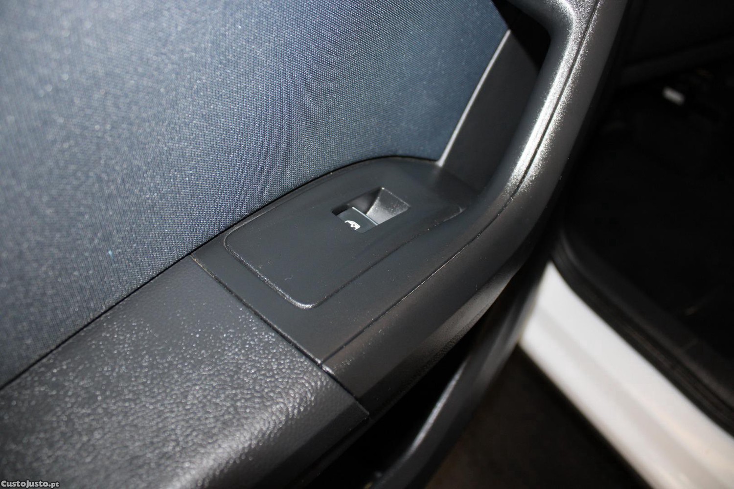 SEAT Ateca 1.6 TDI STYLE — fotografia 6