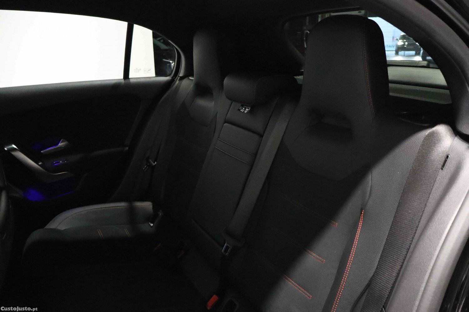 Mercedes-Benz A 180 d — fotografia 15