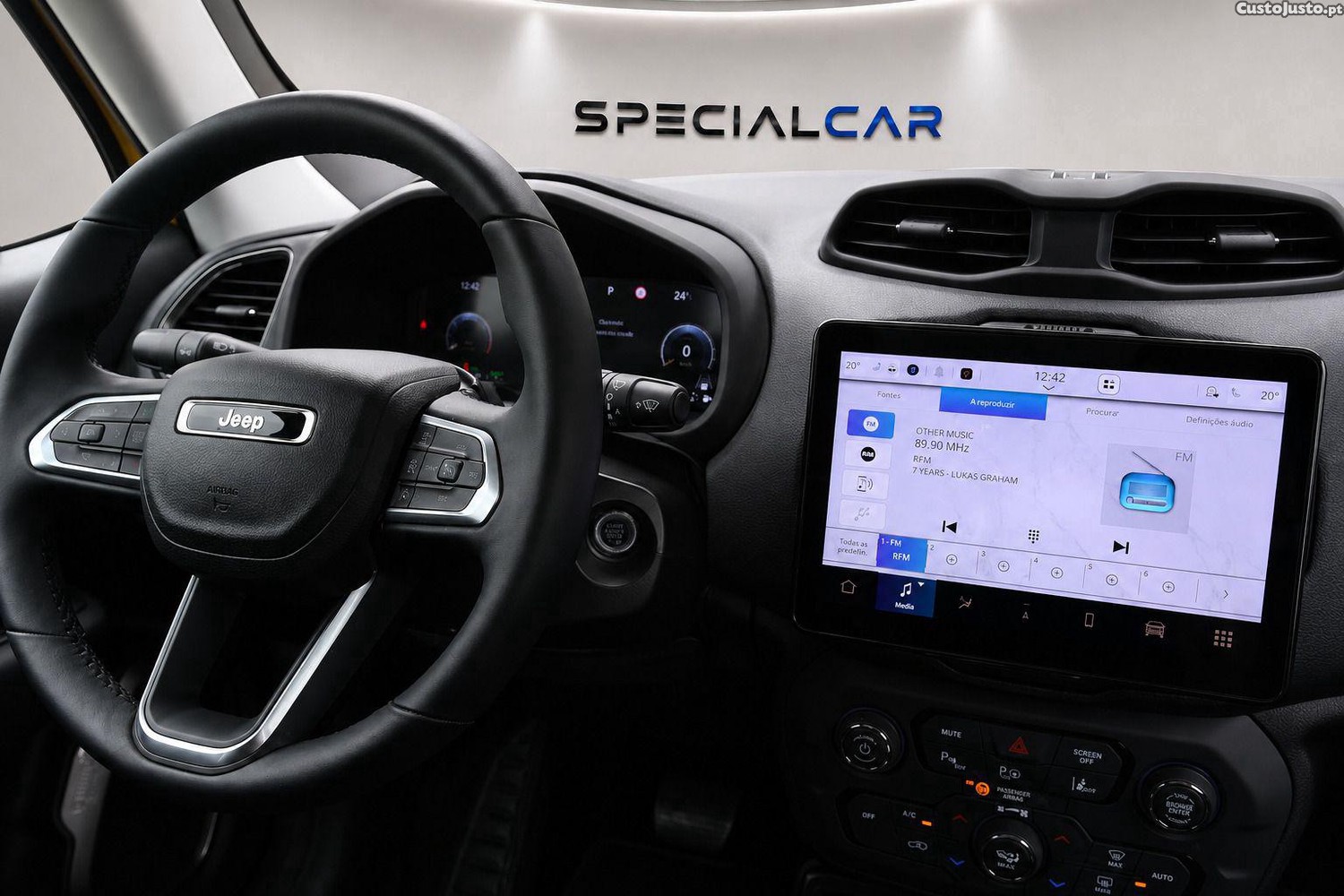 Jeep Renegade 1.5 TG e-Hybrid Altitude DCT — fotografia 11