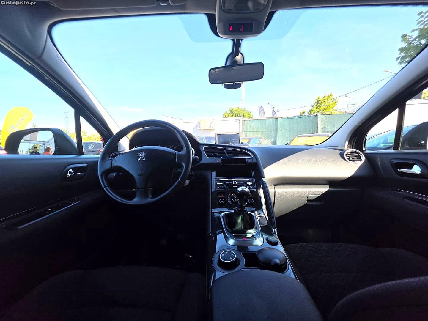 Peugeot 3008 1.6 BlueHDi Allure — fotografia 5