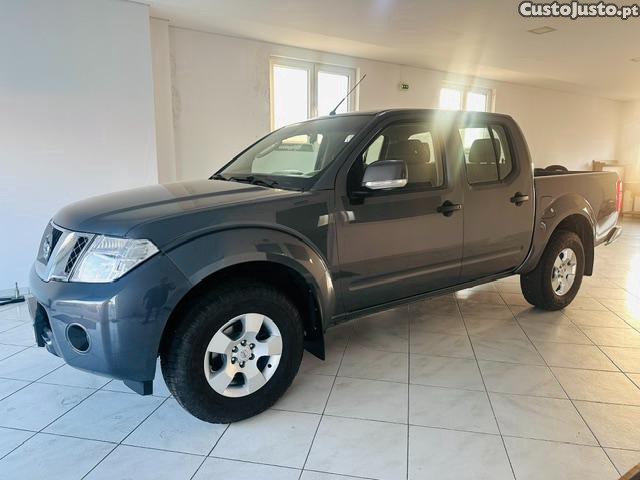 Nissan Navara 2.5 dCi 190cv 4X4 Cab/ Dupla 5 Lugares - 12 foto 2