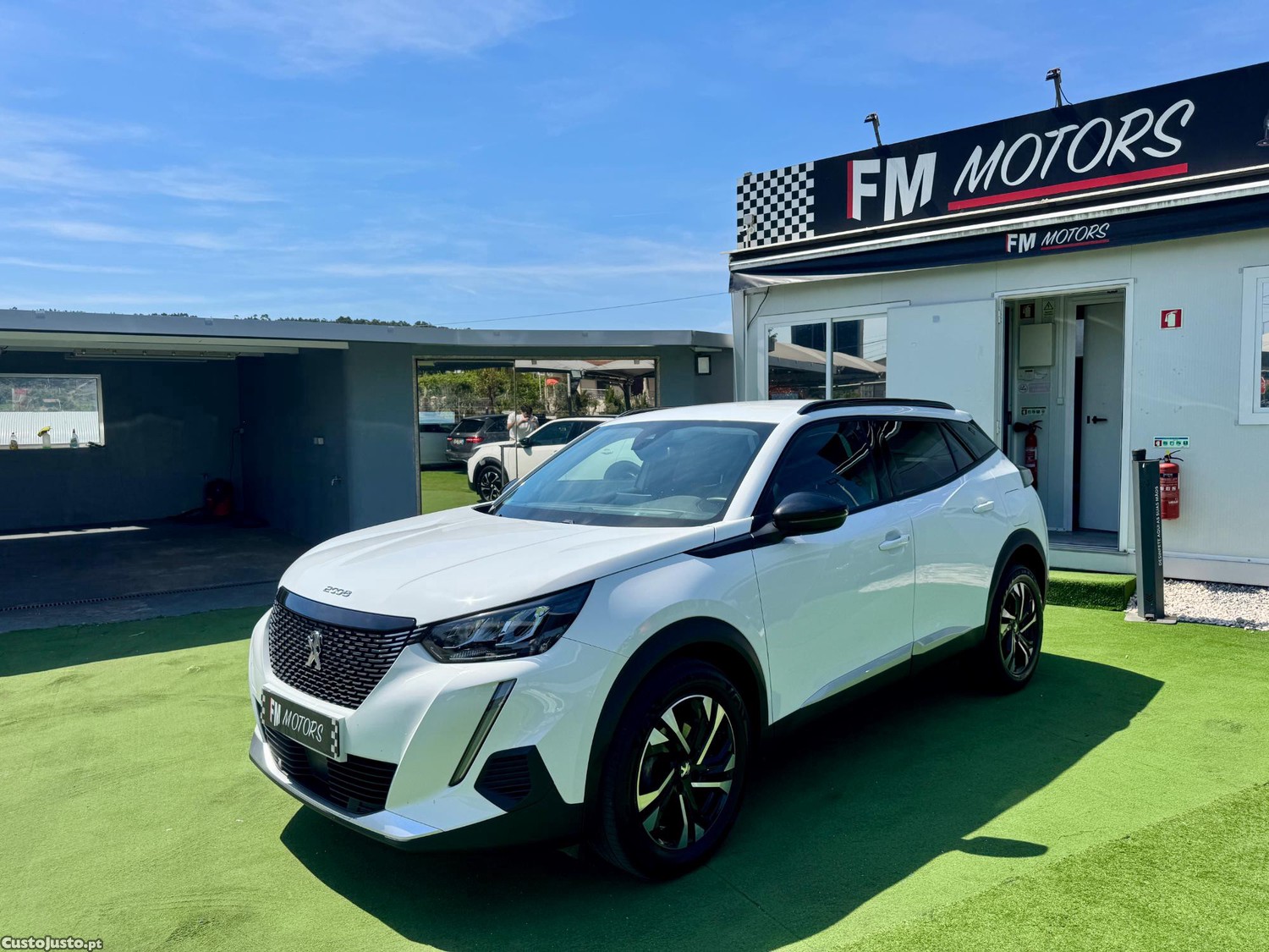 Peugeot 2008 BlueHDi 110 Allure - 22 — photo 2