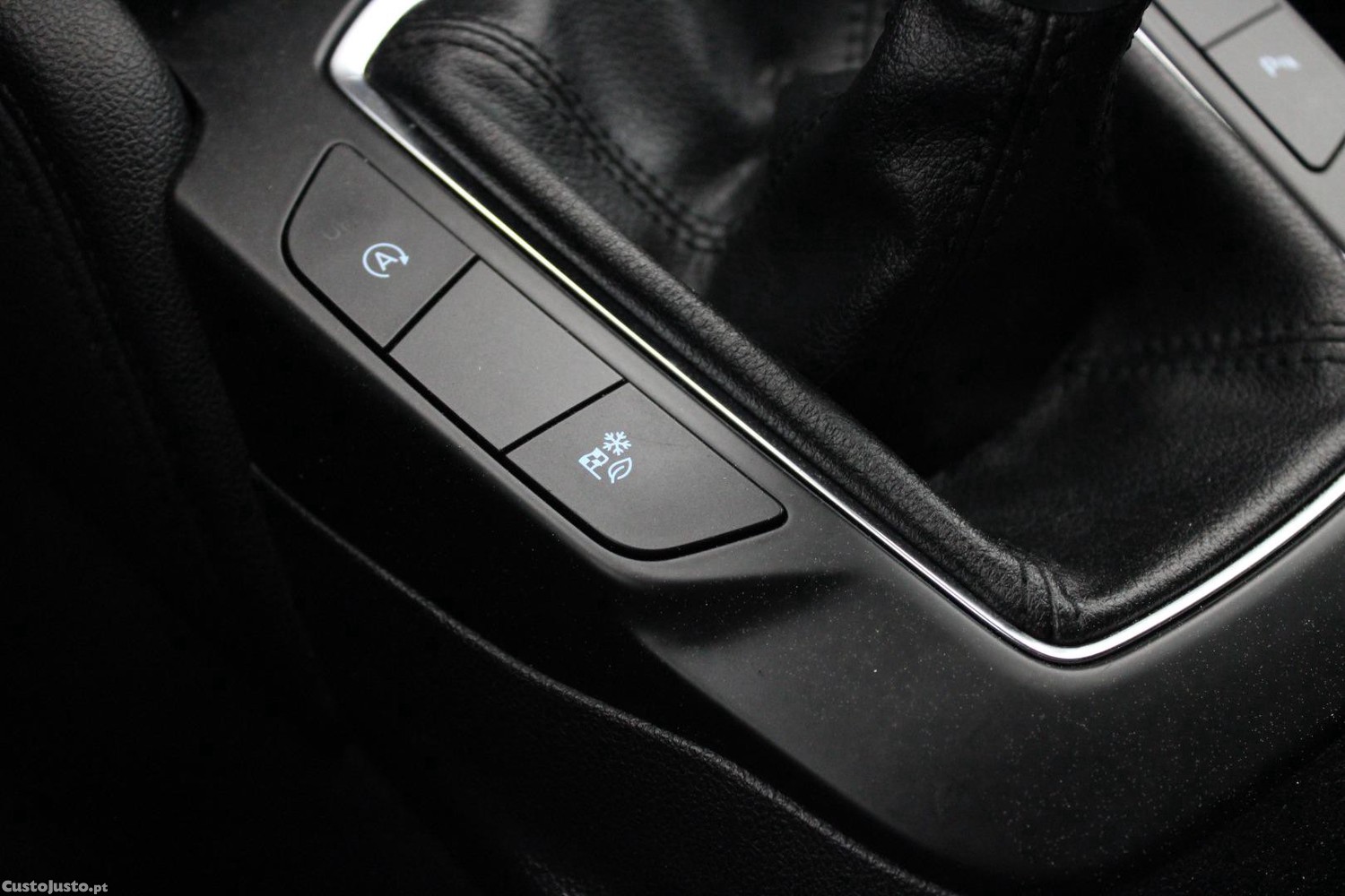 Ford Kuga 1.5 TDCI ECOBLUE TITANIUM — fotografia 17