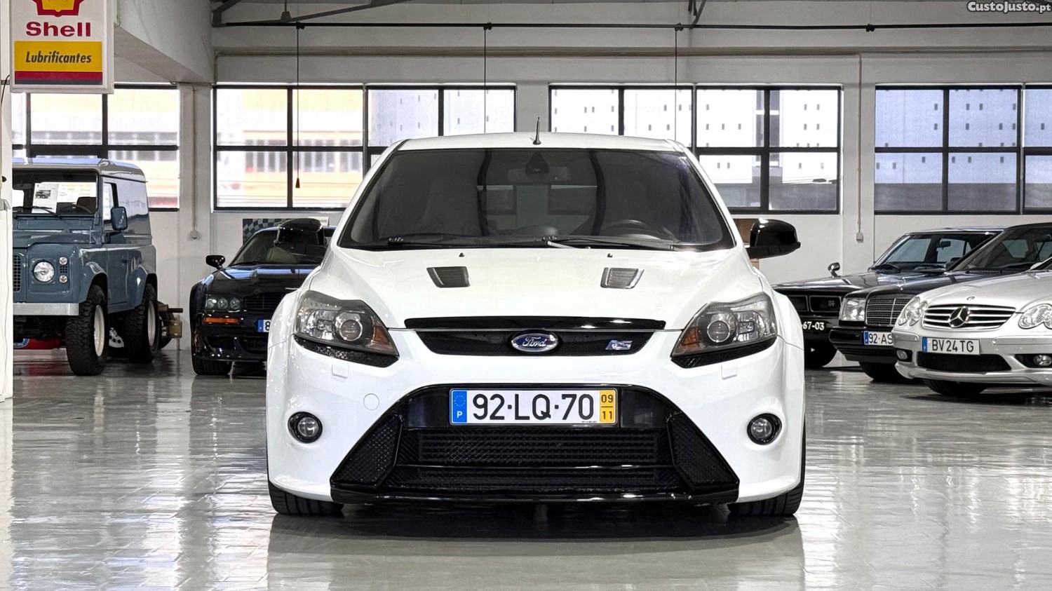 Ford Focus 2.5 RS - 09 foto 2