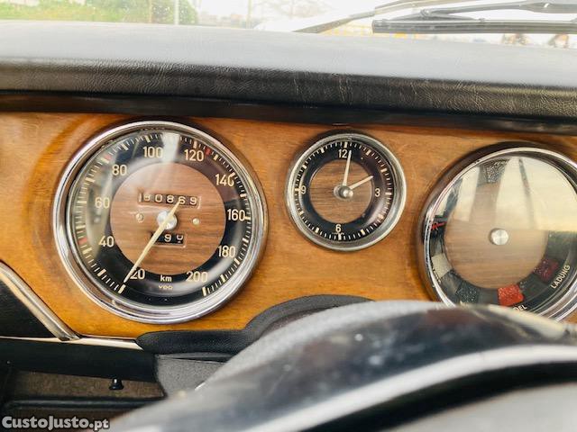 BMW 2002 2000 4p — fotografia 5