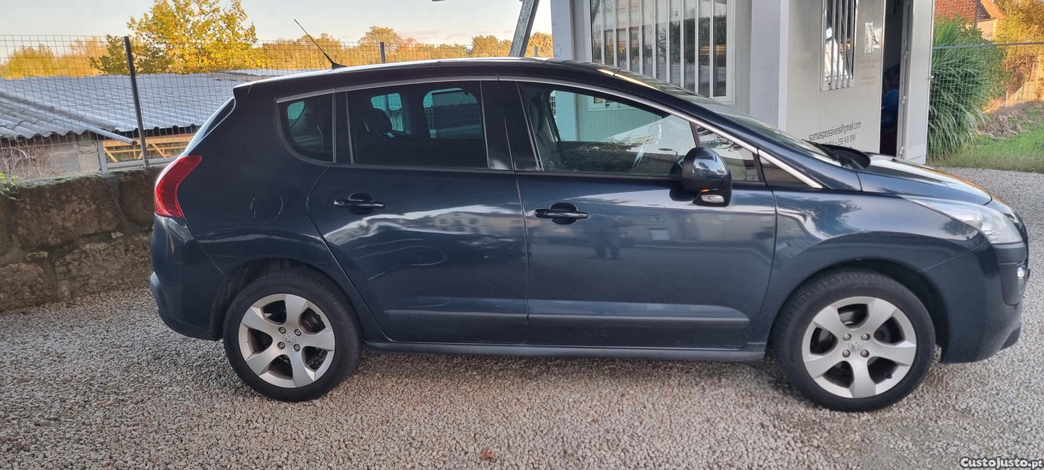 Peugeot 3008 1.6 HDI 110CV STYLE - 12 foto 2