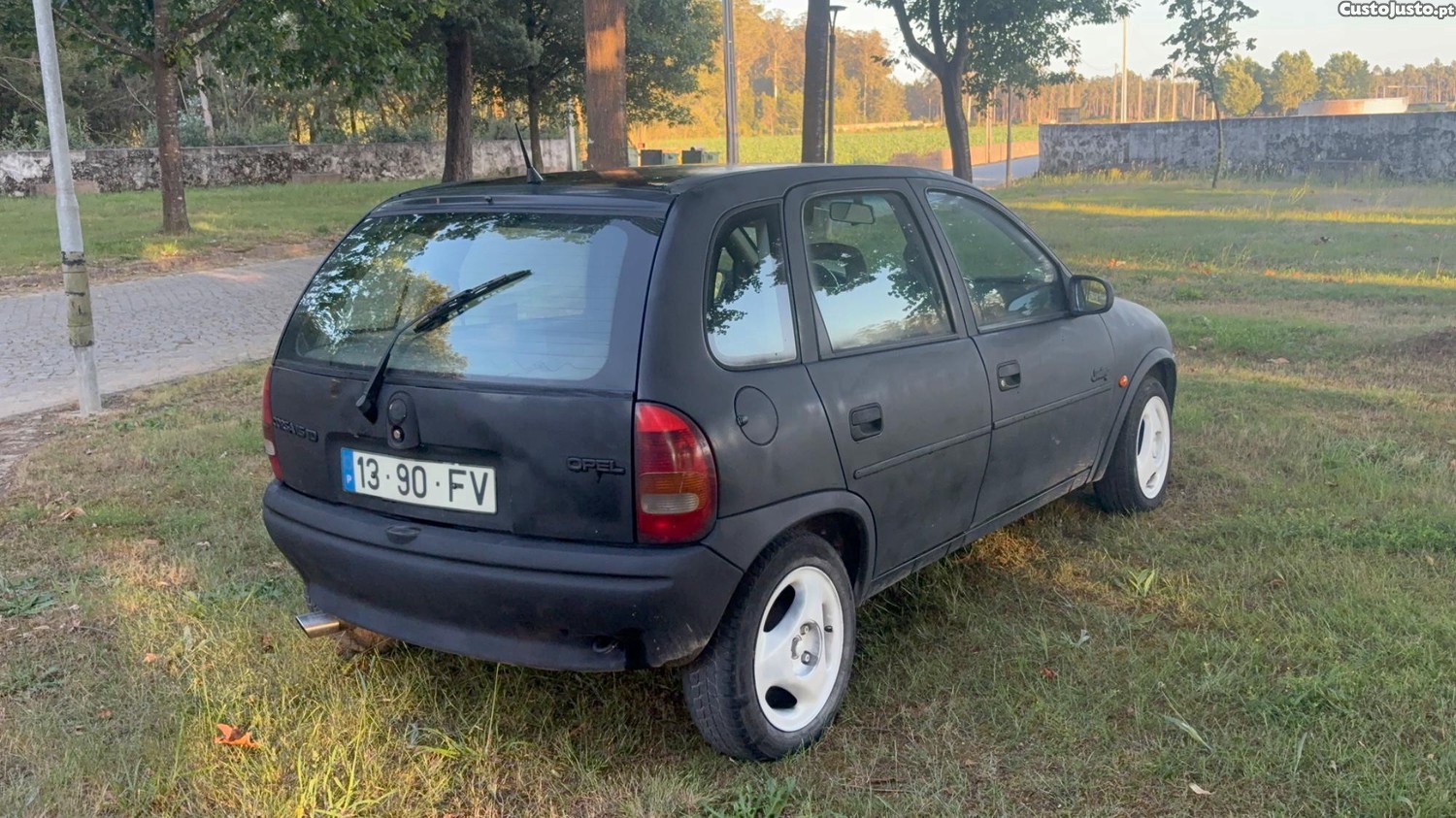 Opel Corsa 1.7 — fotografia 5