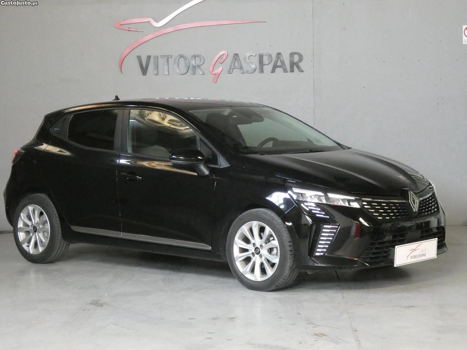 Renault Clio 1.0 TCe Limited — fotografia 18