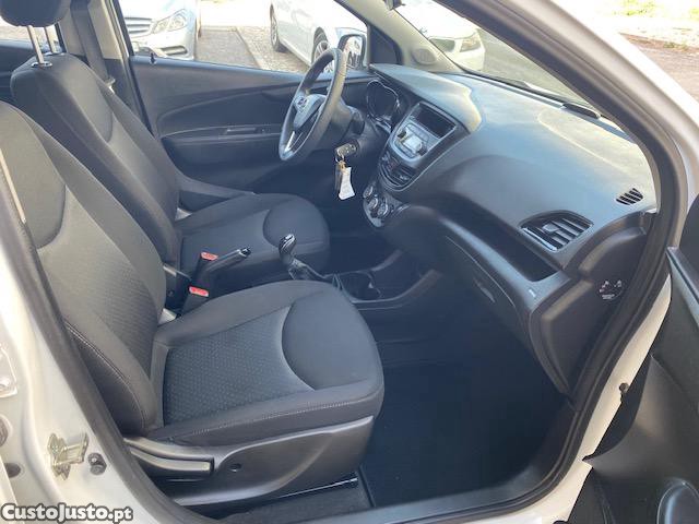 Opel Karl 1.0 Rocks 5P — fotografia 8