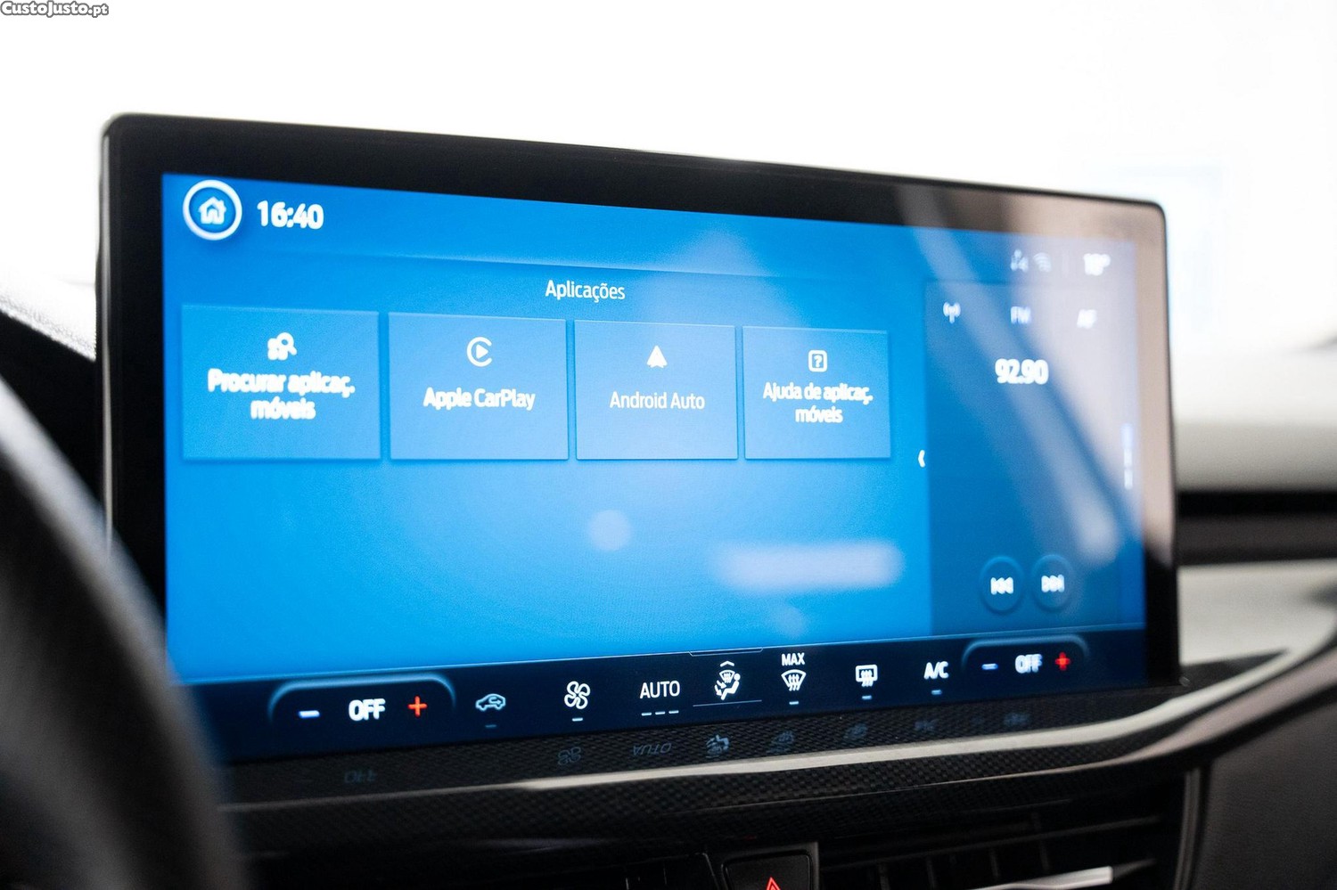 Ford Focus 1.0 EcoBoost MHEV ST-Line — fotografia 12